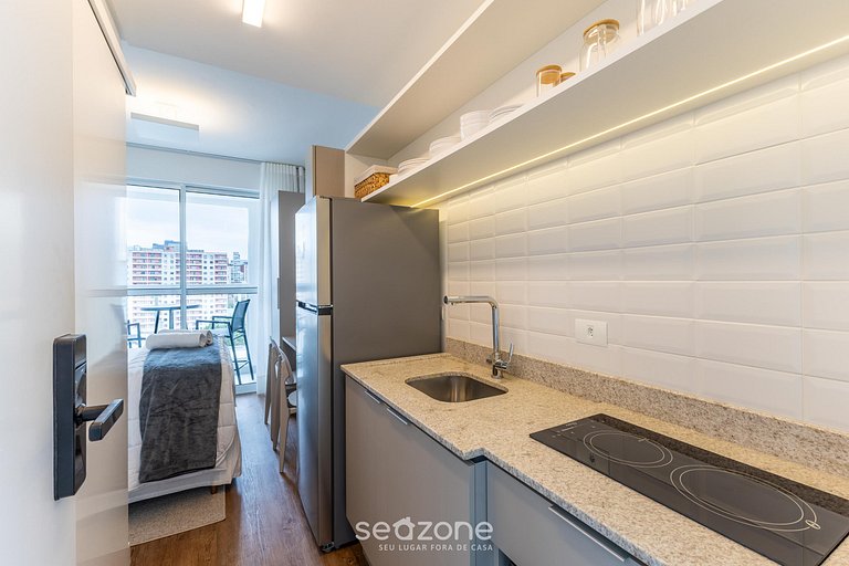 Studio em edif. c/ academia no Centro EMW1520