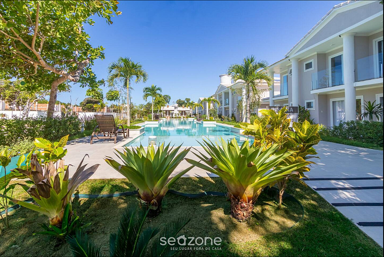 Casa de 3 Suites Cond. c/ Hidro y Piscina MGI0068