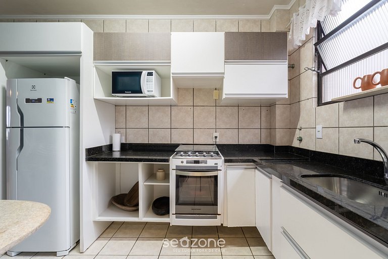 Apto em Cond. pé na areia c/ Piscina POR0105