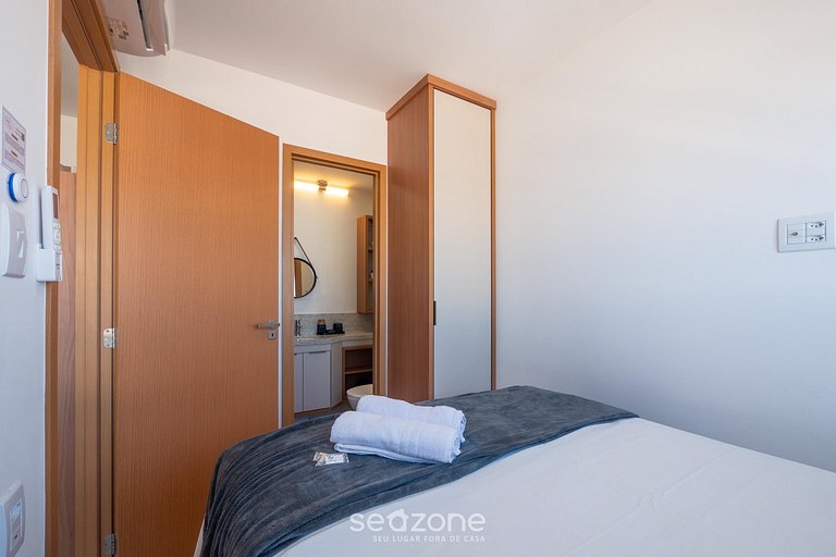 Apt a 160m do mar em cond. c/ piscina SAA0906