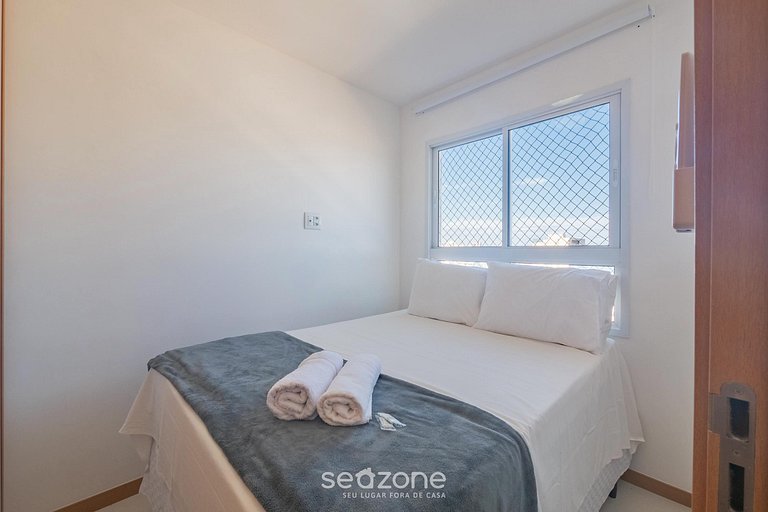 Apt a 160m do mar em cond. c/ piscina SAA0906