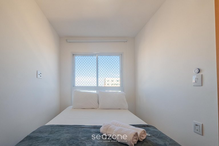 Apt a 160m do mar em cond. c/ piscina SAA0906