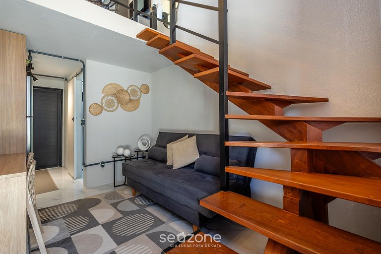 Loft c/ varanda a passos da praia - PLO0009