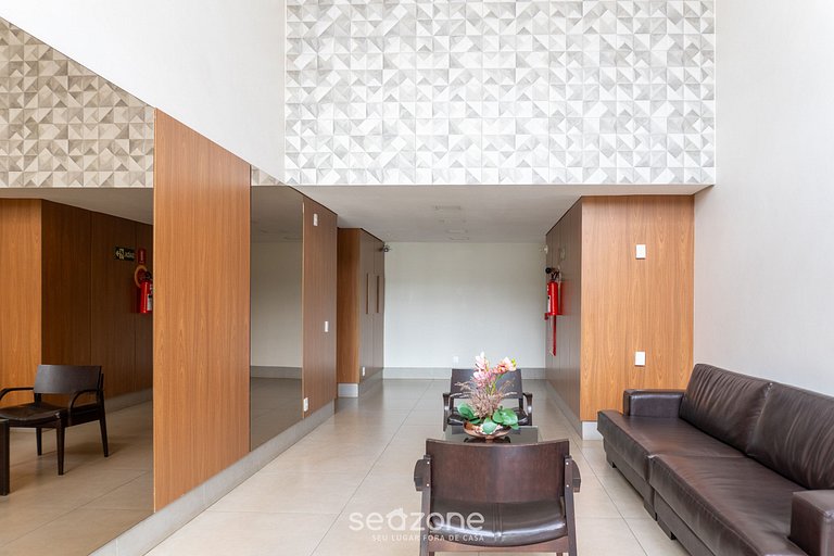 Apto 2QTs a 950 m do Shopping Flamboyant UNQ1104