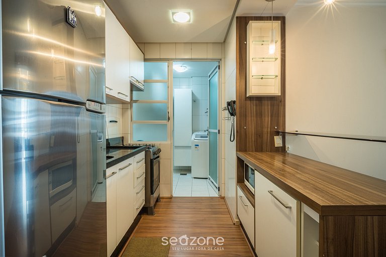 Apto c/ varanda a poucos minutos da Lagoa ELT0303