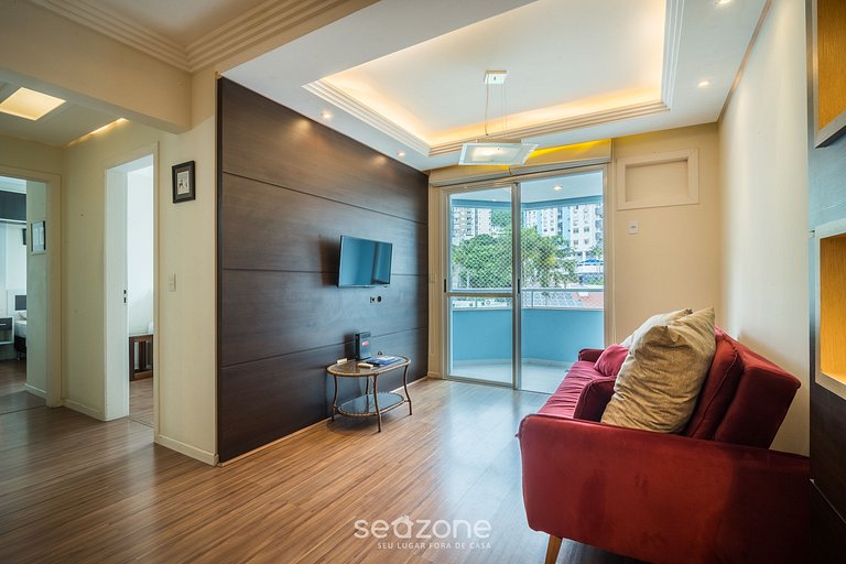 Apto c/ varanda a poucos minutos da Lagoa ELT0303