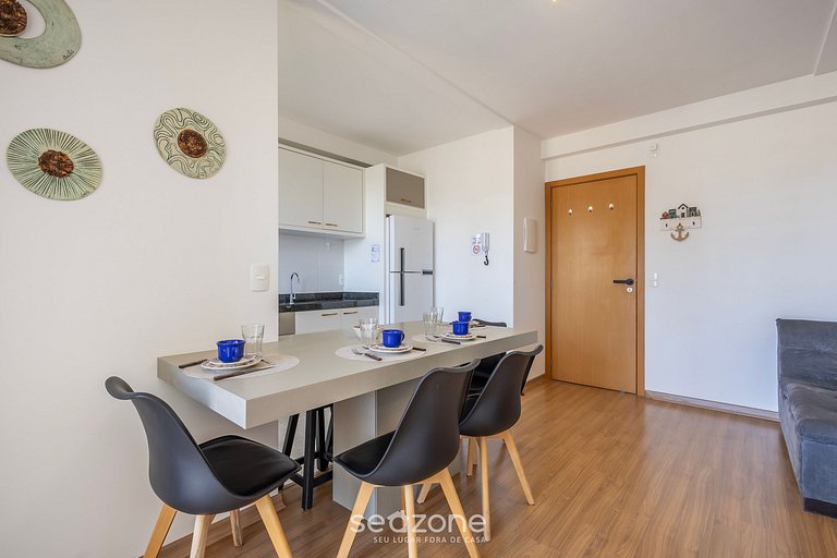 Apto c/ churrasqueira e vista lateral mar VAC1604