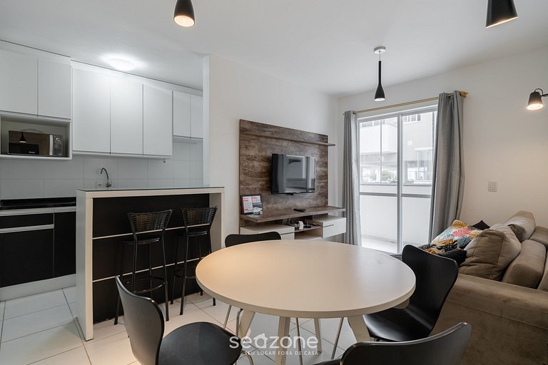 Apto em Cond. c/ Piscina em Canasvieiras RPC0101