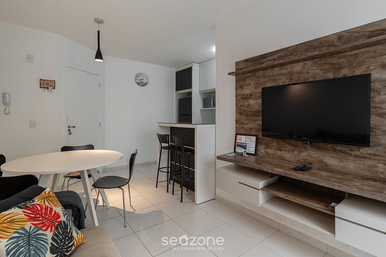 Apto em Cond. c/ Piscina em Canasvieiras RPC0101