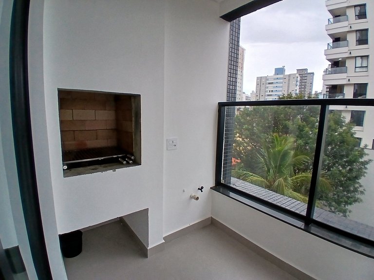 Apto c/ Jacuzzi a 220 m da Praia ARF0504