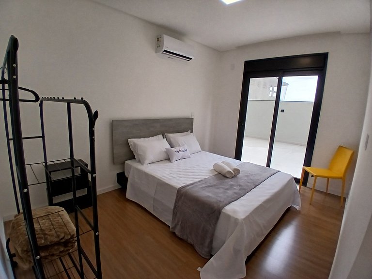 Apto c/ Jacuzzi a 220 m da Praia ARF0504