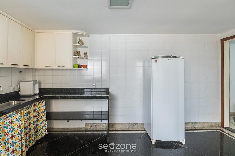 Apto 4 QTS à beira-mar na Praia do Morro - CEA0401