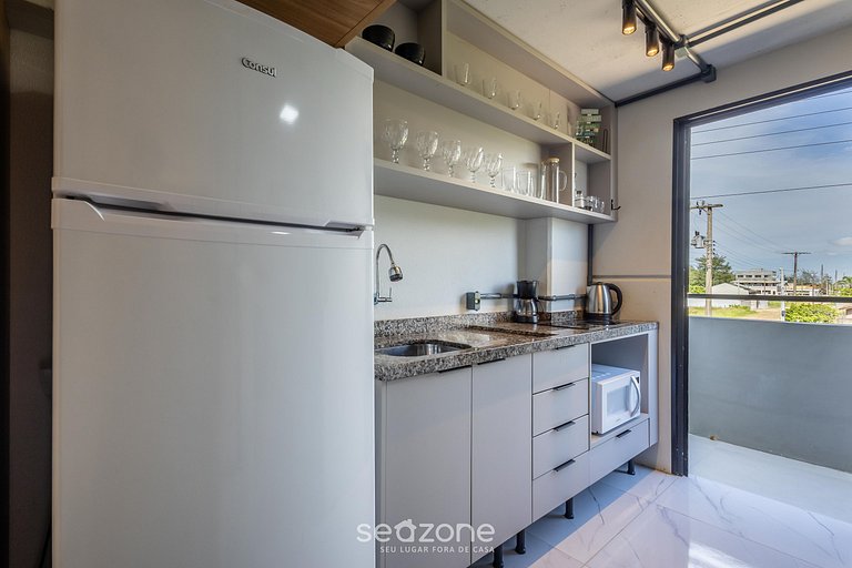 Loft Moderno c/Varanda a 50m da Praia PLO0001