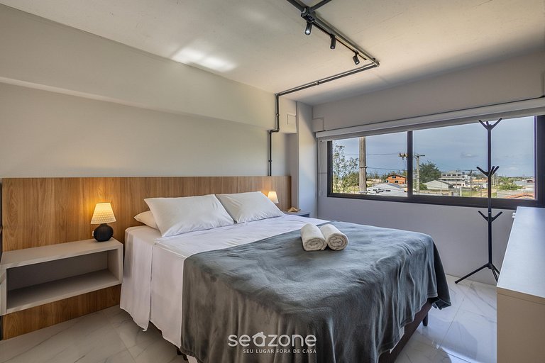 Loft Moderno c/Varanda a 50m da Praia PLO0001