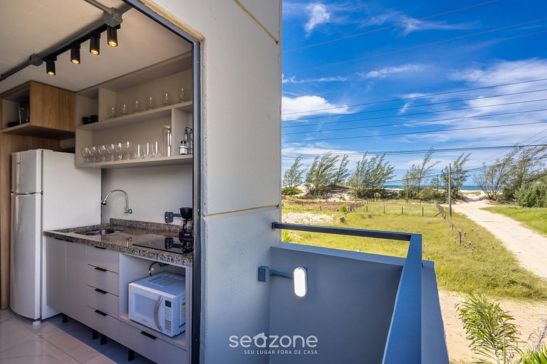 Loft moderno c/balcón a 50 m de la playa PLO0001