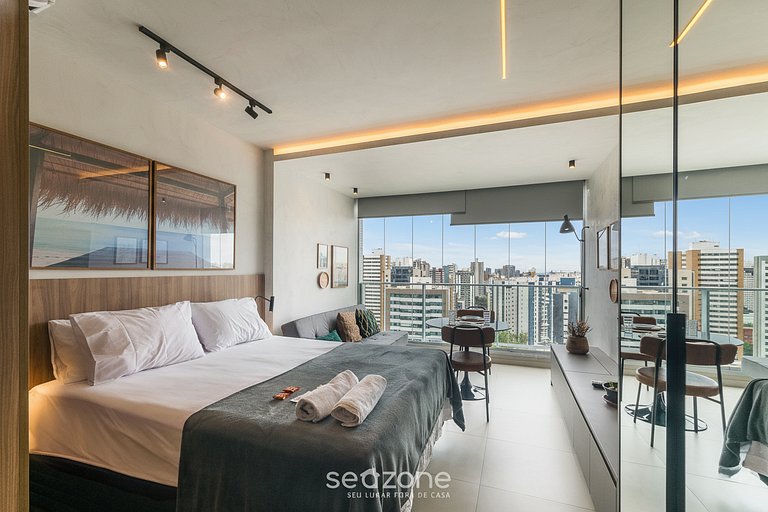 Studio con balcón en edificio con piscina URB1406