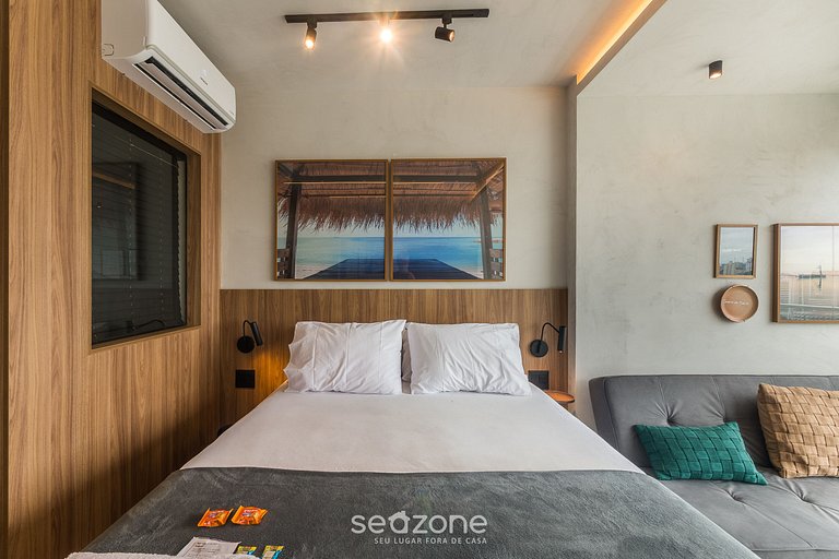 Studio c/ varanda em prédio c/ piscina URB1406