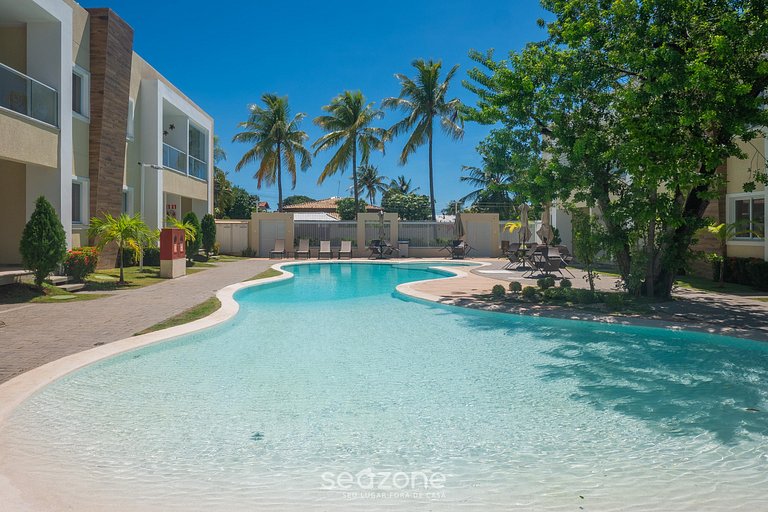 Apto em Cond. c/ Piscina em Guarajuba AGU0000