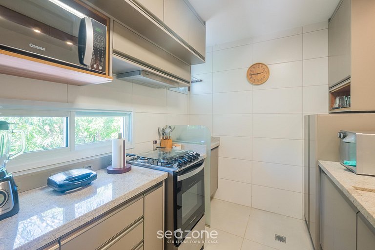 Apto em Cond. c/ Piscina em Guarajuba AGU0000