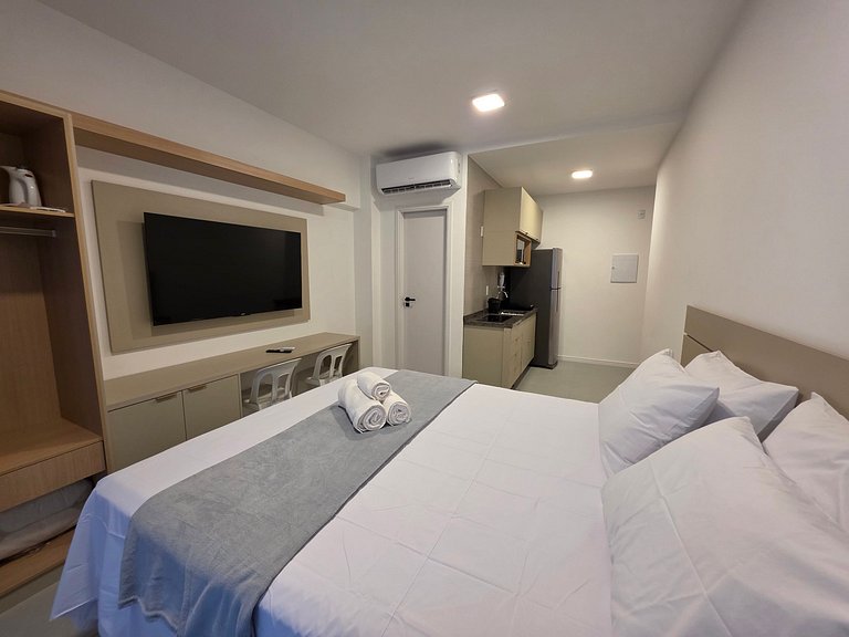 Studio em Cond. c/ Piscina e Vista mar SBZ0207