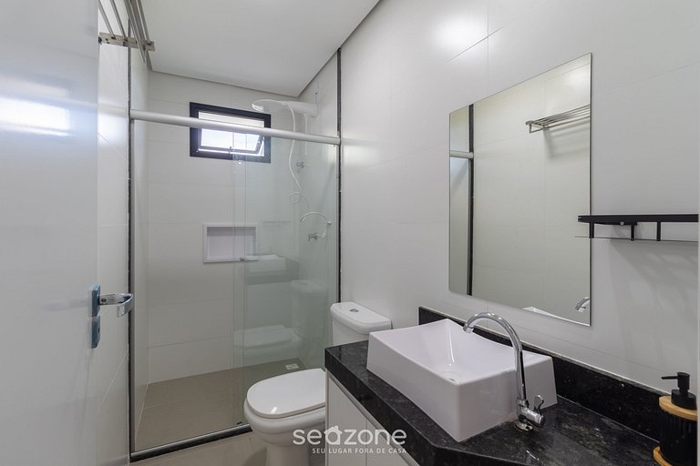 Apto Moderno em Cond. c/piscina RNM0015