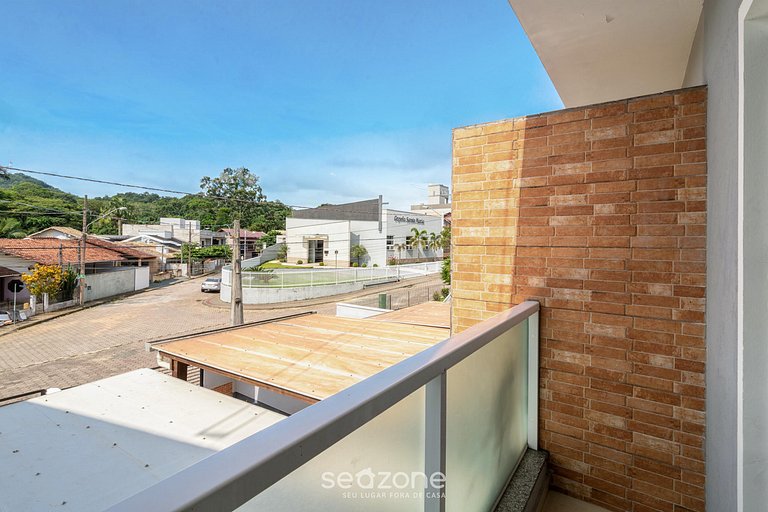 Casa c/ 3Qts, 650m do Shopping em Blumenau NCS0003