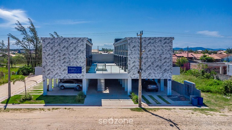 Loft a 50 m da Praia do Camacho PLO0002