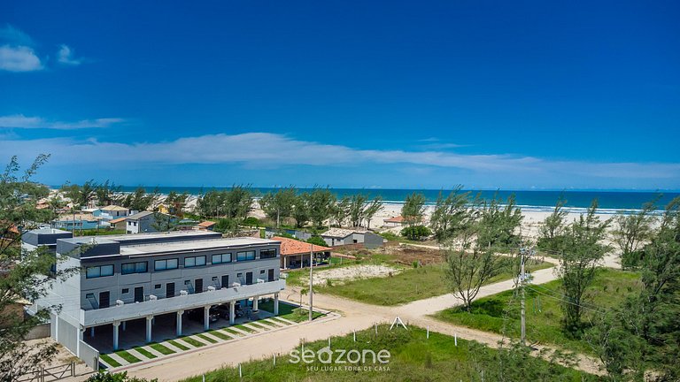 Loft con balcón a 50m de la playa PLO0004