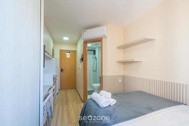 Studio em prédio c/ piscina a 70m da Praia SMA0314