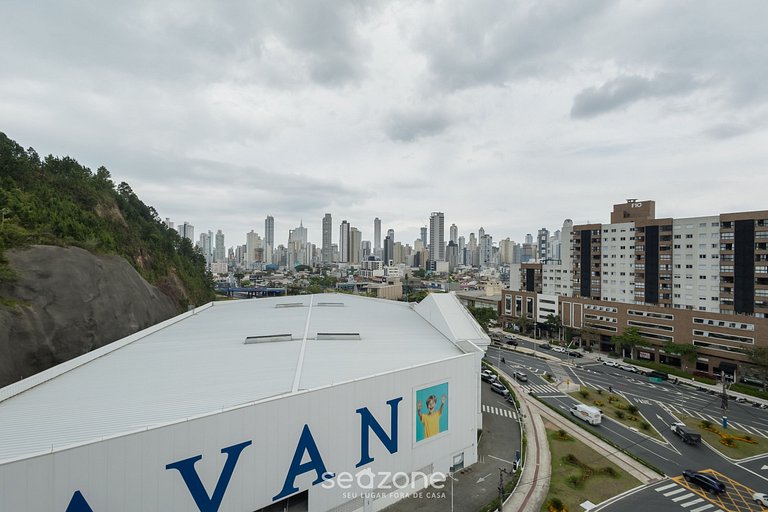 Apto en Condo con Piscina cerca del Mall TSO0601