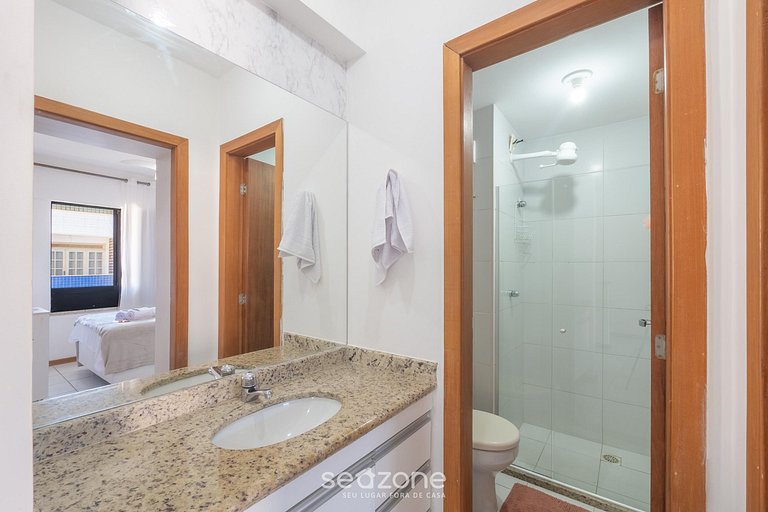 Apto em Cond. c/ Piscina a 300m da Praia HOR0285