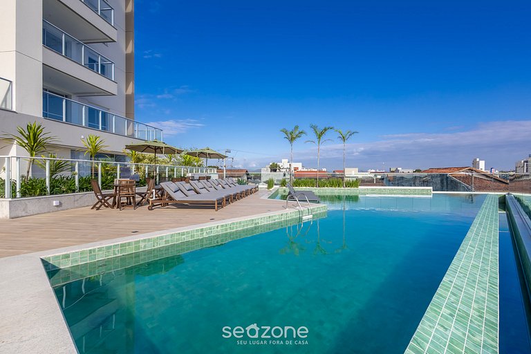 Apto en Cond. con Piscina y Vista Mar BHC1206