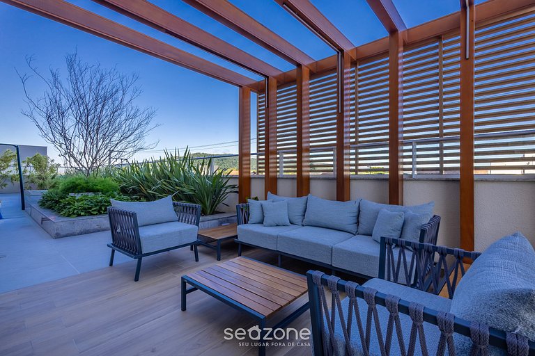 Apto en Cond. con Piscina y Vista Mar BHC1206