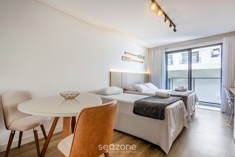 Estúdio c/ Varanda a 50 m da Praia PSO0405