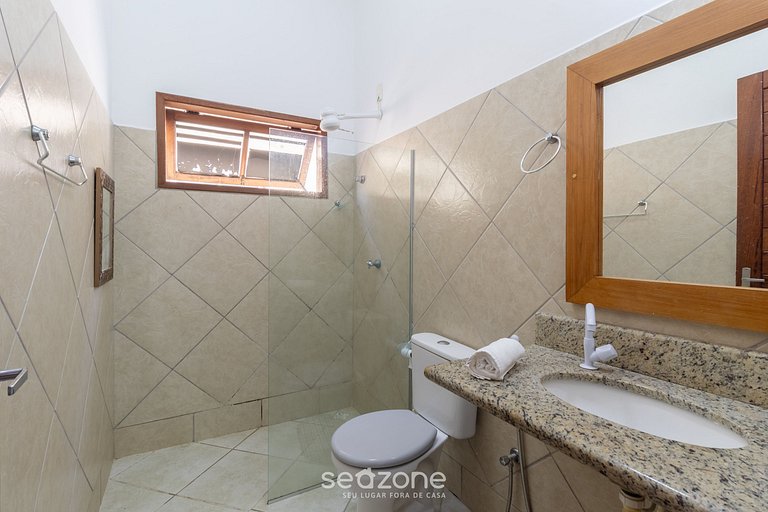 Apto en Cond. c/ Piscina 500 m de la Playa ENL0002