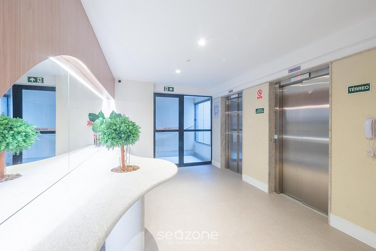 Studio en Cond. con Piscina y Vista al mar SBZ0207