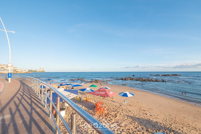 Cond. Saint Bartz, Lazer completo de frente para a Praia de