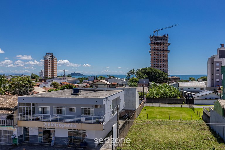 Apt 650m do Beto Carrero em cond. c Pisc. LAV0401