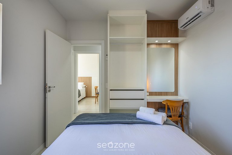 Apt 650m de Beto Carrero en Cond. c/ Pisc. LAV0401