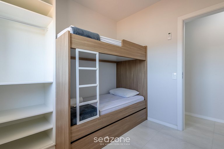 Apt 650m do Beto Carrero em cond. c Pisc. LAV0401