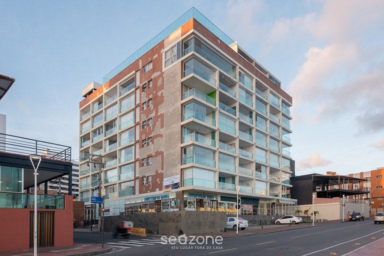 Apto c/ varanda e vista a beira-mar, Barra EXP0311