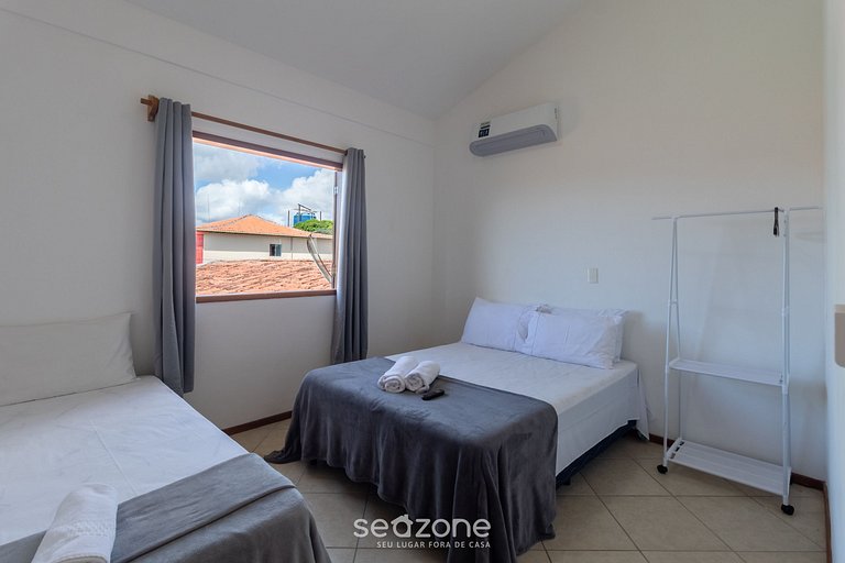 Apto em Cond. c/ Piscina a 500m da Praia ENL0002