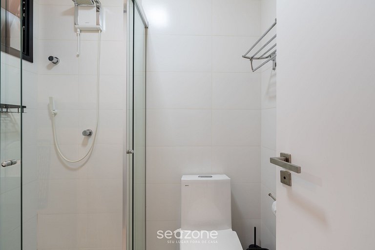 Apto em Cond. c/ Piscina e Vista p/ Mar MHFB0803