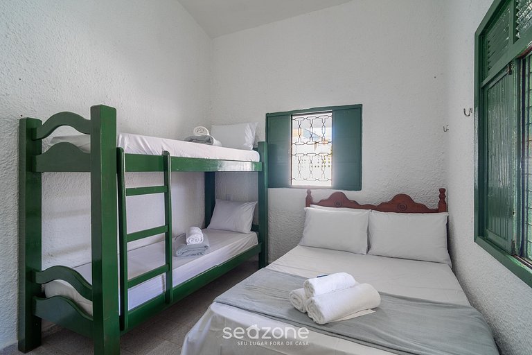 Casa c/ 5QTs e Piscina a 200 m da praia FPL0228