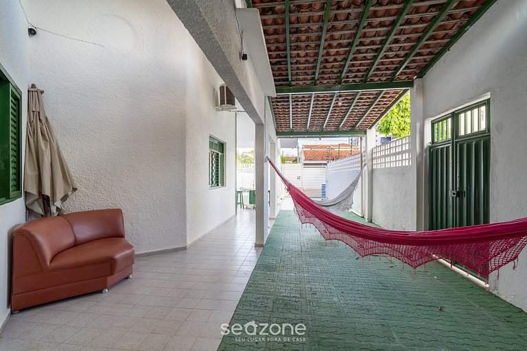 Casa c/ 5QTs e Piscina a 200 m da praia FPL0228
