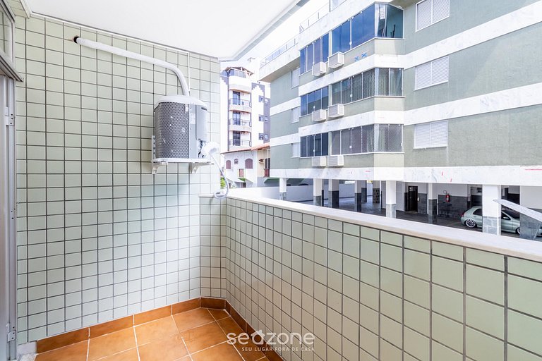 Apt 3 Dormitorios en Edificio Frente Mar ADLB0203