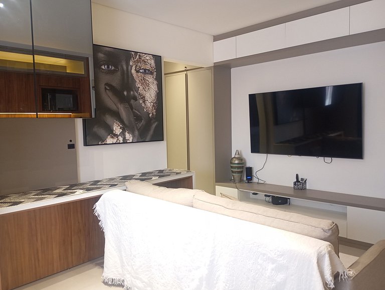 Apto moderno con parrilla en Jurerê IBA0401