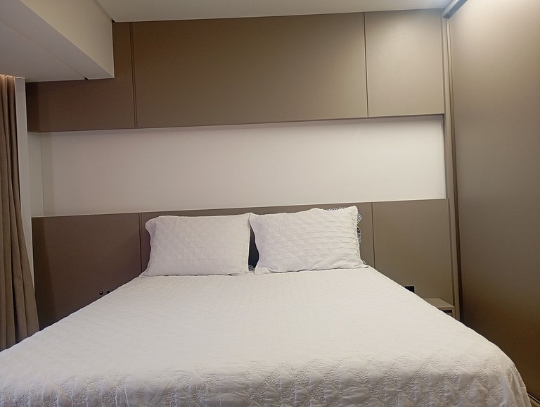 Apto moderno con parrilla en Jurerê IBA0401