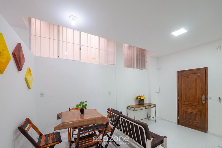 Apto 2 Quartos em Salvador LEB0101