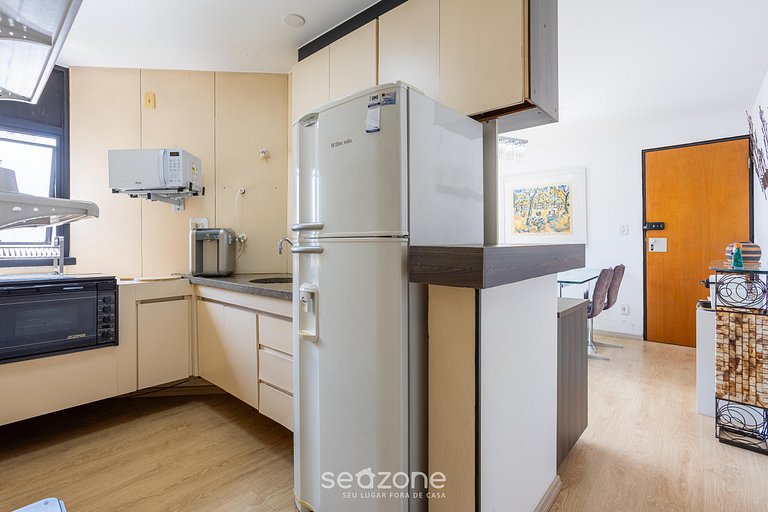 Apto em Cond. c/ Piscina no Campo Belo BBE0033